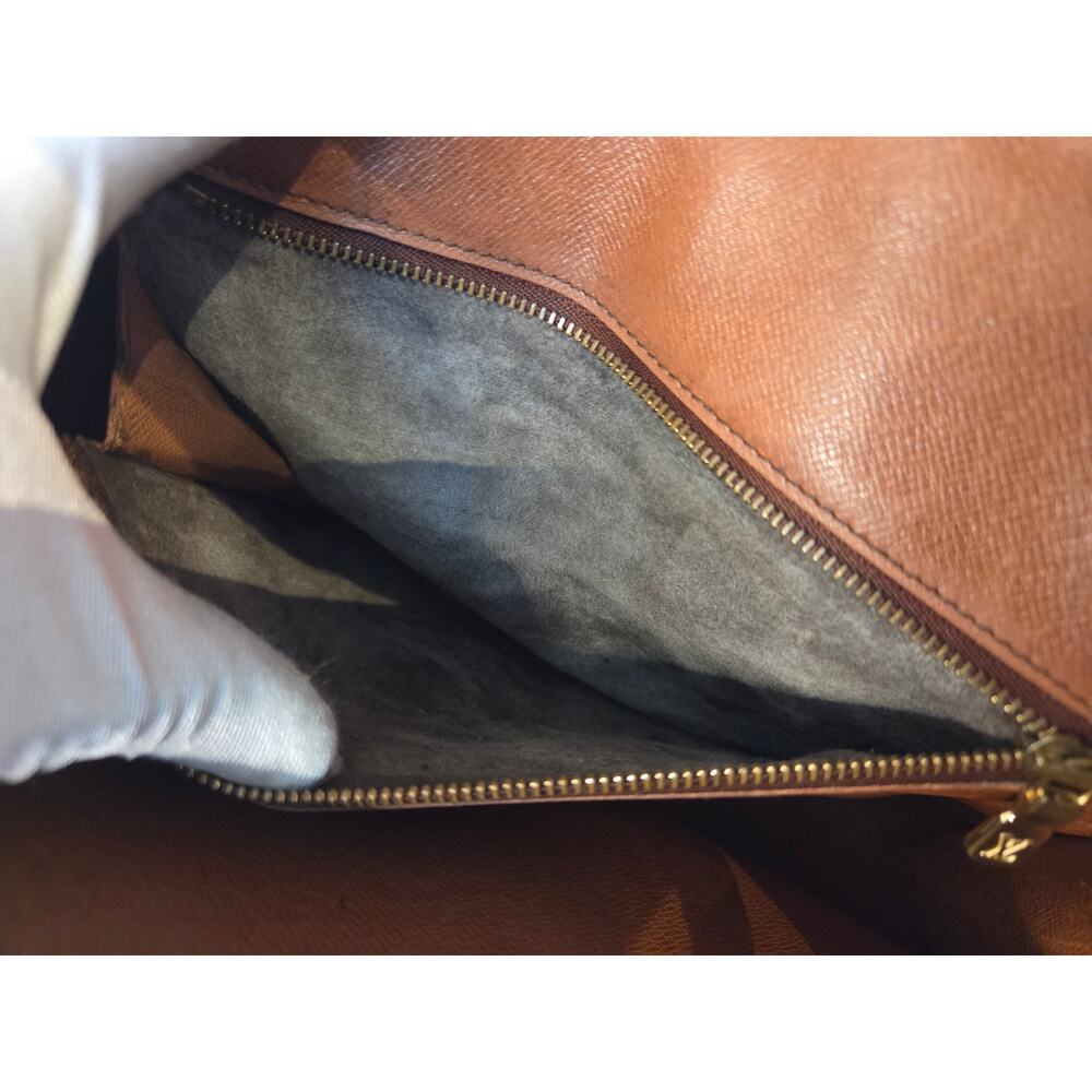 Louis Vuitton Bordeaux Monogram Crossbody Clutch Bag Vintage Brown Leather Trim - Picture 12 of 15